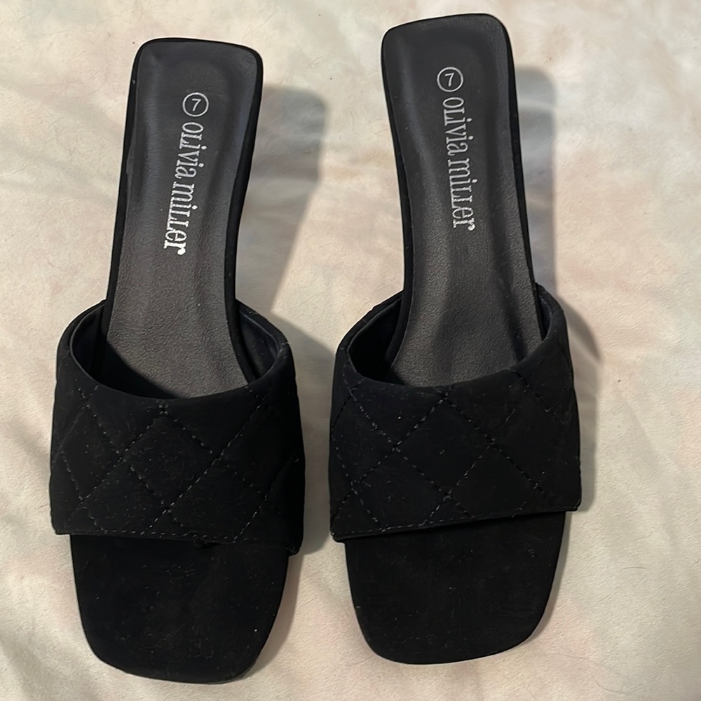 Olivia Miller size 7 black slip on pumps
